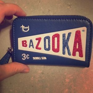 NWT Coach “Bazooka” ID case